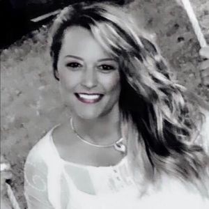 Meet your Posher, Serena